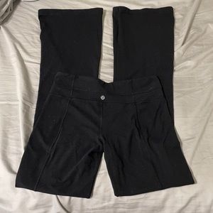 Black Lululemon flare leggings